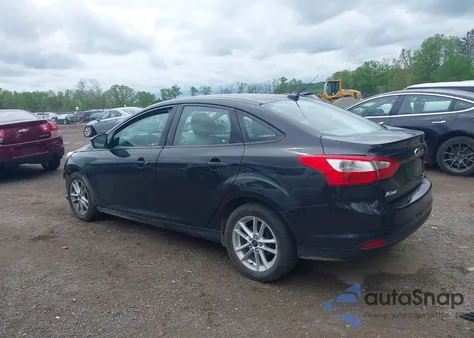2014 Ford Focus Se z USA, uszkodzony, nr VIN 1FADP3F23EL222955